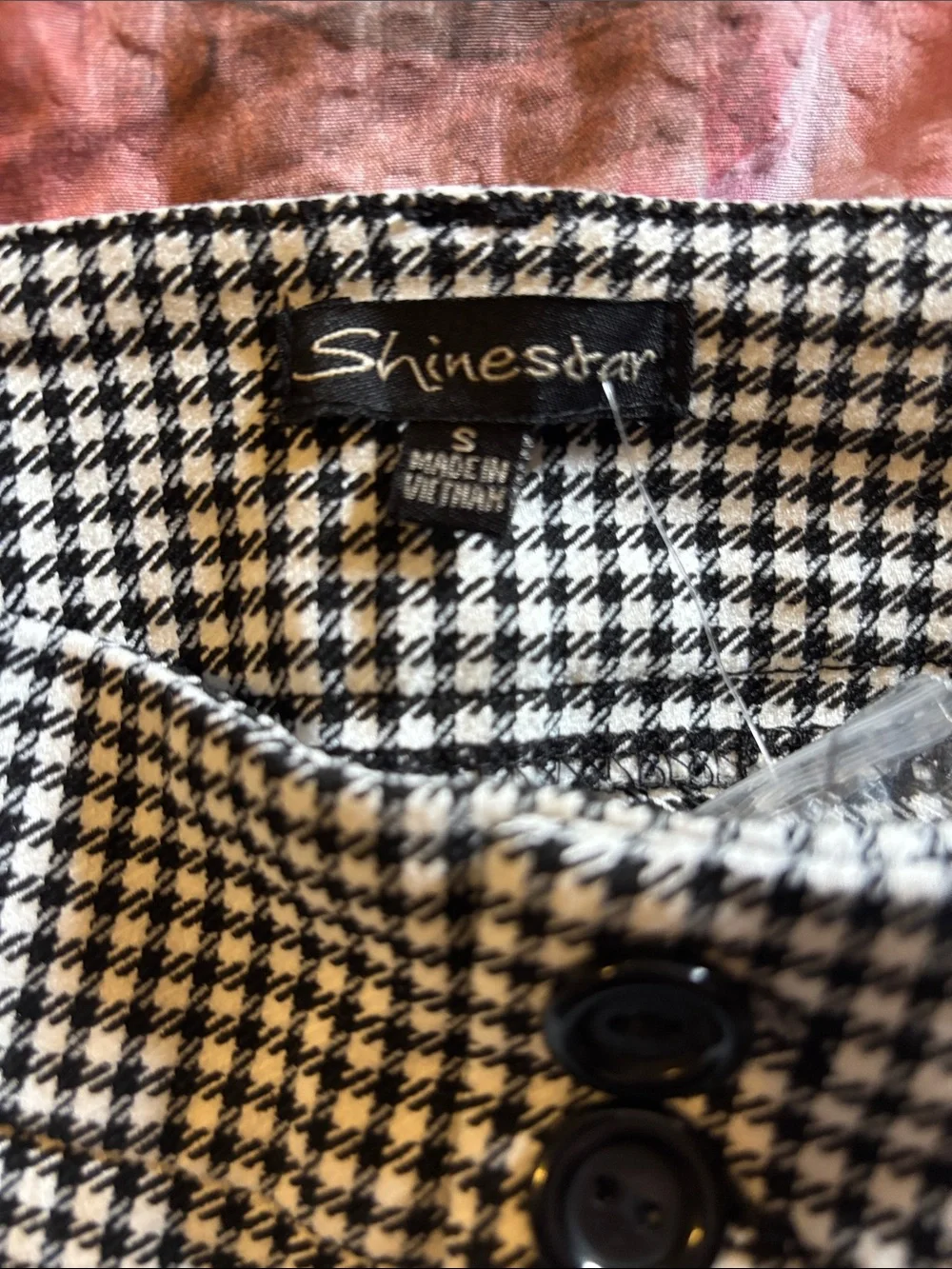 Shinestar woman’s black